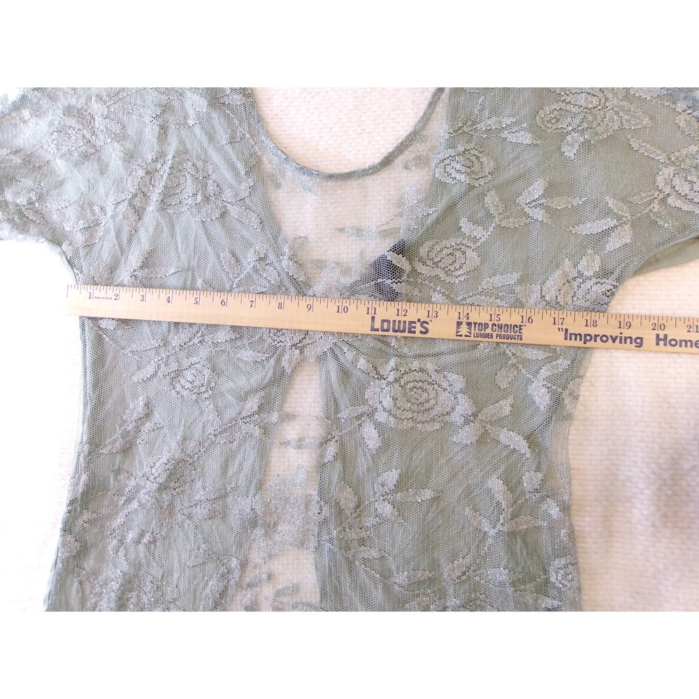 Daytrip Buckle Sage Green Floral Lace Sheer Metallic Twist Front Top Large NWT - Picture 2 of 7